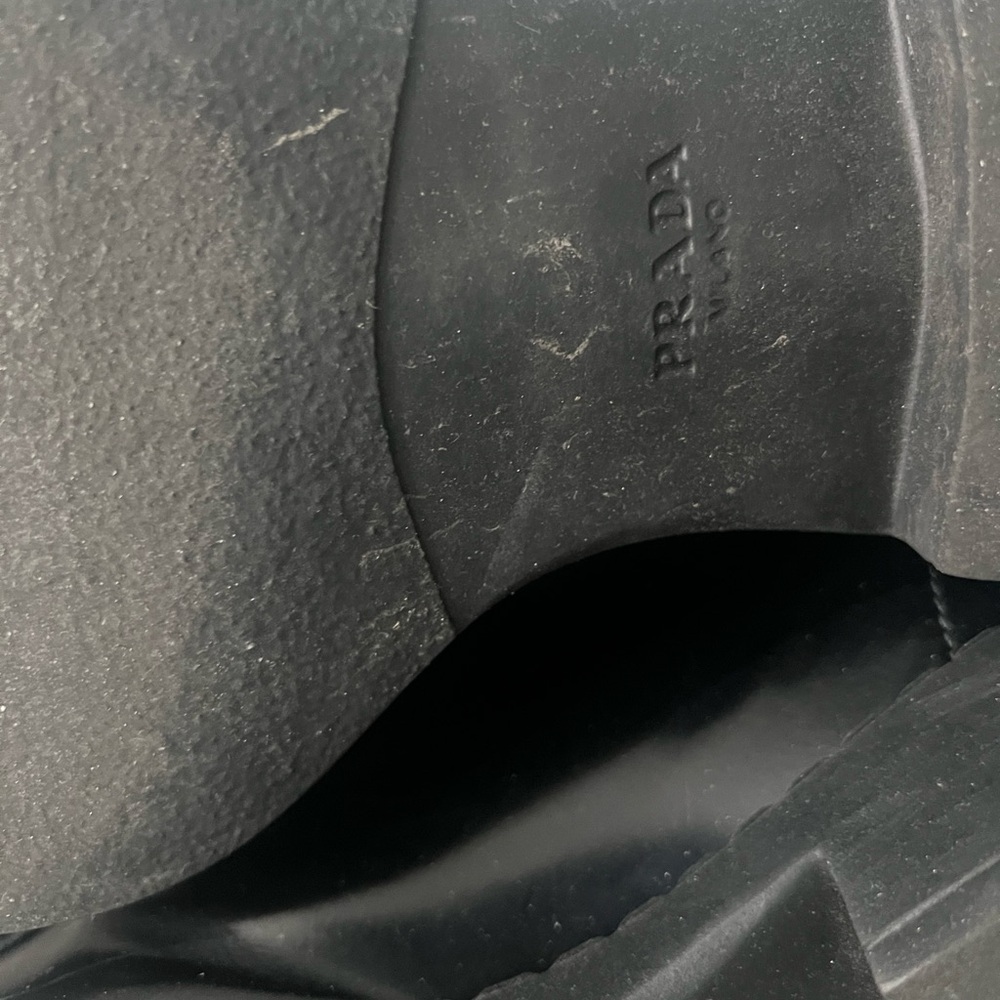 Prada Brushed leather lace-up shoes - Picture 5 of 7